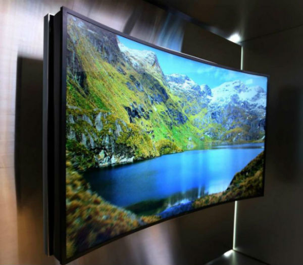 Tv 4k con schermo flessibile Tv 4k con schermo flessibile