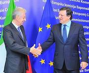 Manuel Barroso e Mario Monti 