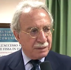 Maurizio Dècina