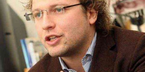Editoria, Luca Lotti: “La crisi preoccupa ma il Fondo straordinario aiuterà l’occupazione”