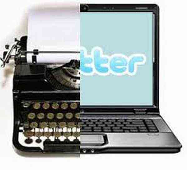 social media journalism laptop