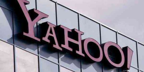 Datagate, il Governo Usa a Yahoo: ‘Accesso ai dati degli utenti o multa da 250 mila dollari al giorno’