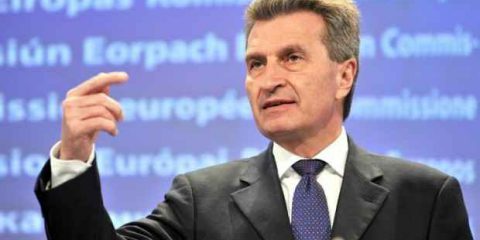 Oettinger a cena con i Ministri delle tlc: sul menu roaming, net neutrality e OTT