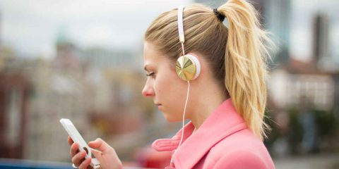 dcx. Dal walkman allo smartphone: ascoltiamo di più, ma non meglio