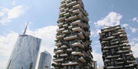 Smart city, ‘Bosco verticale’ a Milano premiato come grattacielo più bello del mondo