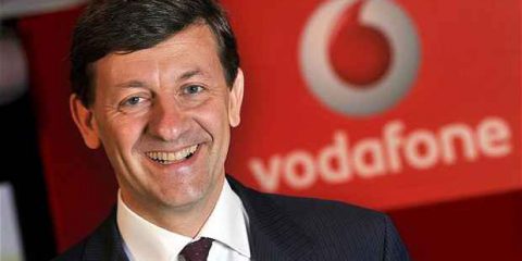 Vodafone tocca la ripresa in Europa, ma Colao avverte:  ‘Rischio di nuovi monopoli nel broadband’