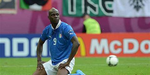 Accuse di razzismo a Balotelli per un’immagine di Super Mario