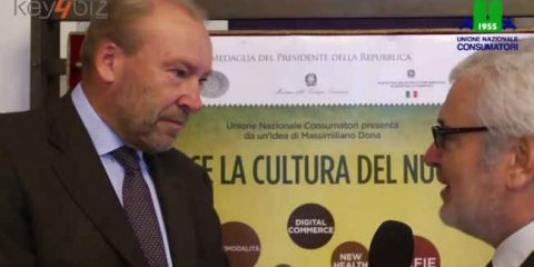 Premio Dona 2014: ‘Puntiamo a 60 milioni di case in Europa’. Video intervista a Eric Gerritsen (Sky Italia)