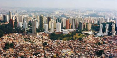 Favelas urbane, il mobile al servizio di 800 milioni di emarginati