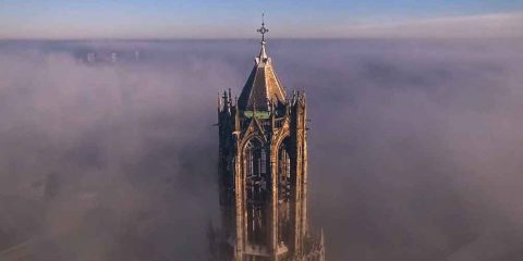 In volo sul Duomo di Utrecht (videonews)