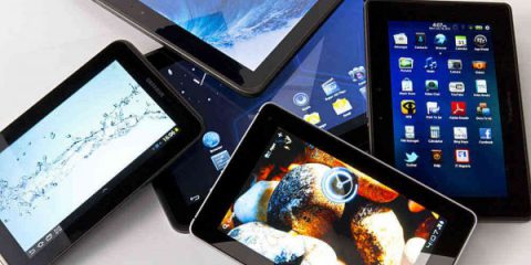 Pc e tablet, vendite in calo nel 2015. Tengono gli smartphone