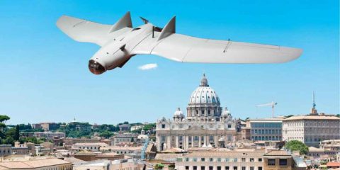Terrorismo: in aiuto alle forze dell’ordine arriva il drone italiano FlySecur