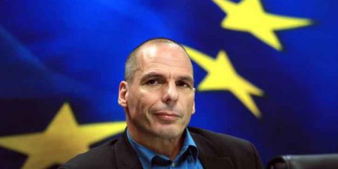 Il Social Politico. Yanis Varoufakis, star dei social e bandiera del rilancio della Grecia
