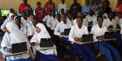 Scuola digitale in Africa, Fondazione Vodafone lancia il progetto ‘Instant Classroom’