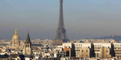 Parigi dall’alto ripresa dal drone (video)