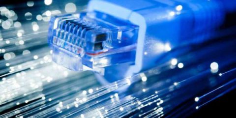 Fibra ottica: pace fatta tra industria e Governo