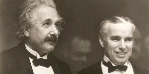 Quando Scienza e Arte si incontrano: Albert Einstein e Charlie Chaplin alla Prima di Luci della Città, 1931