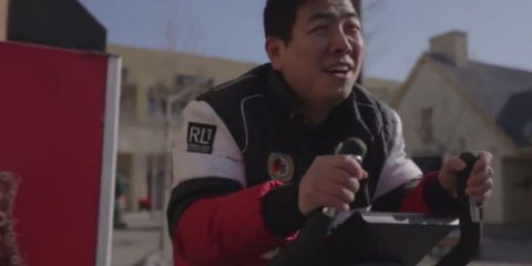 Spot&Social. Dalla Cina campagna contro l’obesità:  ‘Mangi solo se bruci’