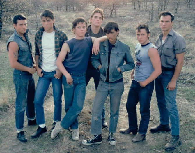 Tom Cruise, Rob Lowe, Thomas Howell, Ralph Macchio, Matt Dillon, Emilio Estevez, Patrick Swayze