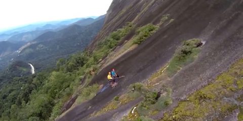 Video Droni. La scalate della parete dell’Escalavrado in Brasile vista dal drone