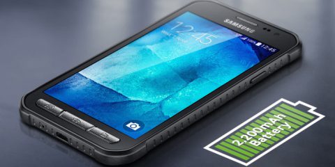 Cosa Compro. Samsung Xcover 3: lo smartphone ‘indistruttibile’ arriva in Italia