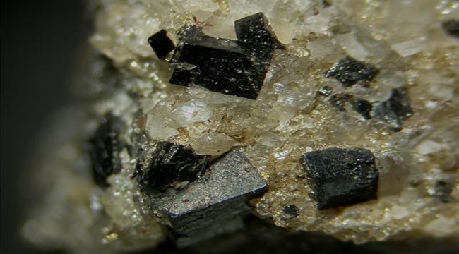 Perovskite ibrida