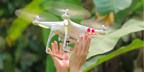 Ecco i droni a caccia di zanzare e malaria (video)