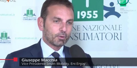 Aprire un’auto con il cellulare: intervista a Giuseppe Macchia (Eni Enjoy)