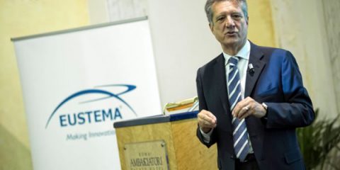 ‘IT in crisi? Possiamo uscirne con i grandi progetti’. Intervista video a Enrico Luciani (Eustema)