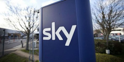 Sky investe 4 milioni per la streaming tv Molotov. Un passo verso la Francia?