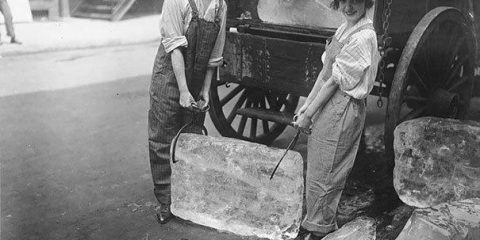 Come eravamo: Ragazze addette alla consegna del ghiaccio (New York 1911)