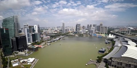 Video Droni. Singapore e i suoi grattacieli visti dal drone