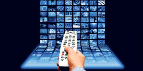 Dalla Tv allo streaming, la grande sfida del cavo che investe Usa e Ue