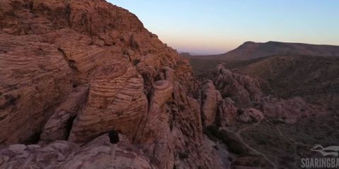 Video Droni. Il Red Rock Canyon (Nevada) visto dal drone