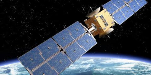 Eutelsat-Facebook, alleanza per il web via satellite in Africa