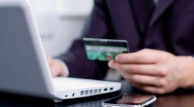 Poste Italiane fa la spesa: acquistato il 14,85% della Sia