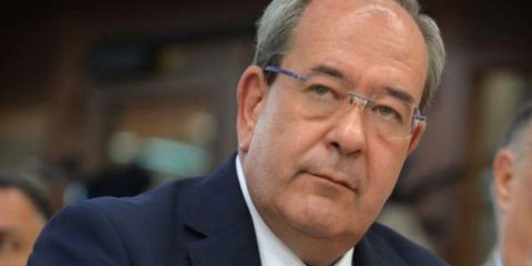 Poste, Giacomelli: ‘No privatizzazione, farò proposta alternativa’. I numeri della ‘cassaforte’
