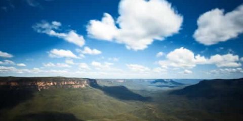 Video droni. Le Blue Mountains: immense foreste e canyon da brivido visti dal drone