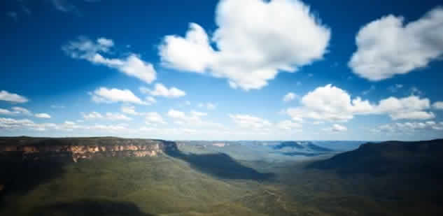 Blue Mountains: immense foreste e canyon da brivido visti dal drone