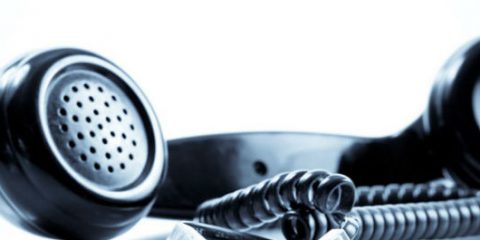 Cosedanoncredere. Telefonia e costi di disattivazione, ecco cosa c’è da sapere