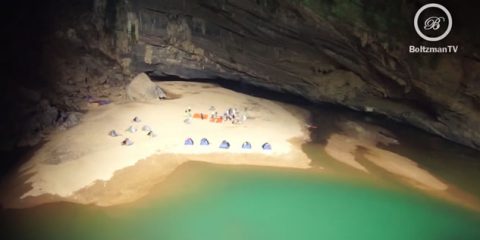 Video Droni. Hang Son Doong: lo straordinario mondo delle caverne vietnamite viste dal drone