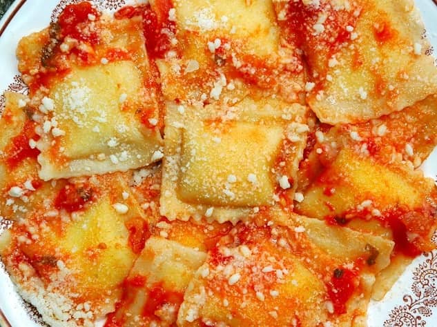 Ravioli con parmigiano