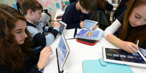 Garante Privacy, vademecum per l’uso del digitale a scuola