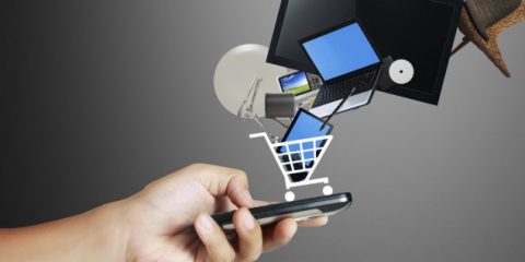 eCommerce, 20 milioni di italiani fanno shopping online. Mobile commerce +63% nel 2016 a 5 miliardi