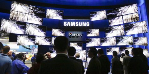 Smartphone: anche Samsung lancia l’allarme sugli utili 2016