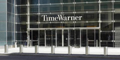 Apple tenta il colpo su Time Warner o è un bluff?