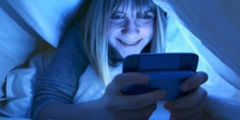 Safer Internet Day: adolescenti ‘digital addicted’, genitori non da meno