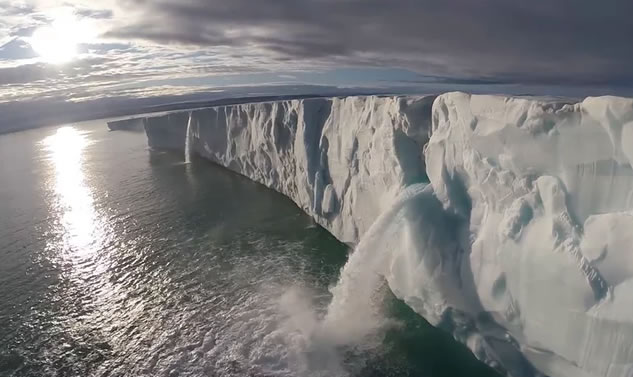 le Svalbard (dove Zalone ha girato Quo Vado) viste dal drone