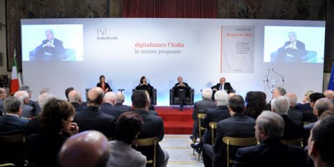 Rapporto 2016 Italiadigitale: otto tesi per l’innovazione e la crescita intelligente (video)