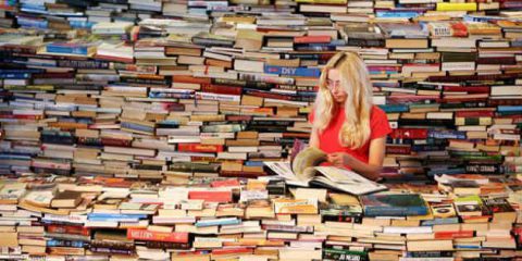 Libro, leggero segno positivo per il mercato italiano nei primi quattro mesi del 2016